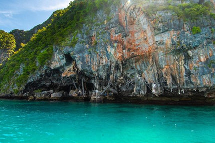 Phi Phi, Khai & Maya: Unforgettable Island Hopping by Speedboat.