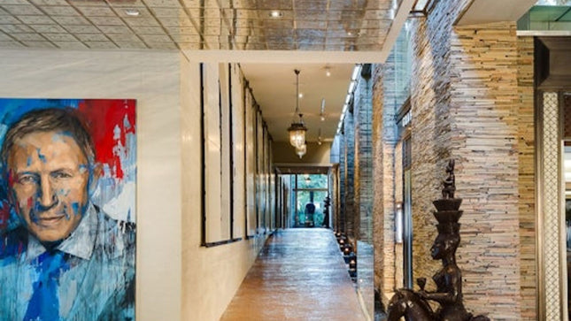 Cape Town: Private 3 Wine Regions Tour + Hotel Transfer