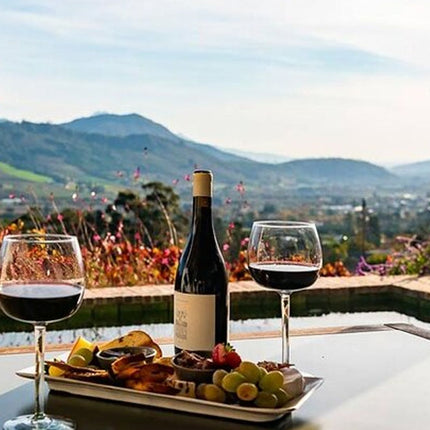 Private Tour of 3 Top Winelands with Wine Tasting from Cape Town