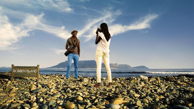 Robben Island Ticket, Kirstenbosch & South African Wine Tasting Small Group Tour