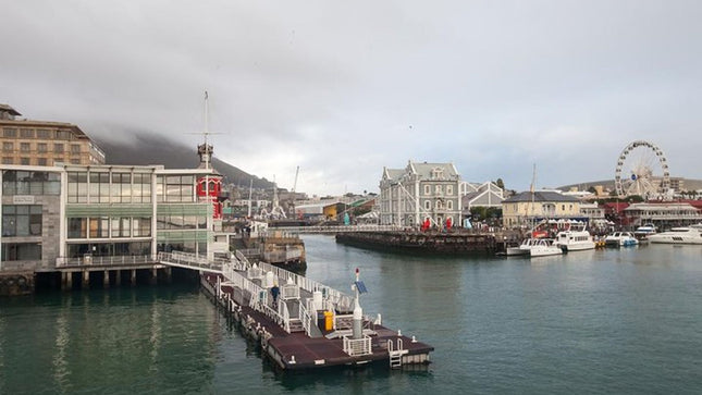 Robben Island Tour - Hotel Pick-Ups & stops at interesting places pre/post tour