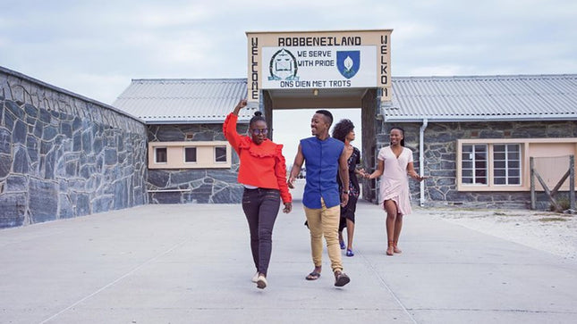 Robben Island Ticket, Kirstenbosch & South African Wine Tasting Small Group Tour