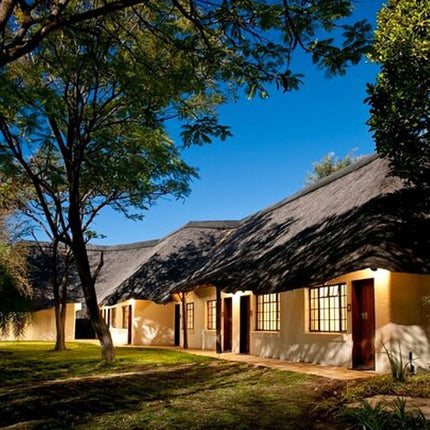 7 Days Safari - Isimangaliso, Hluhluwe & Drakensberg from Durban