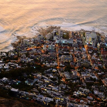 Cape Town by Night: Small-Group Guided City Tour