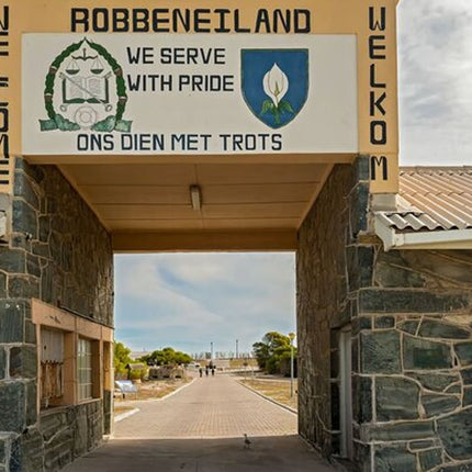 Robben Island, Kirstenbosch Garden, Groot Constantia Private Tour