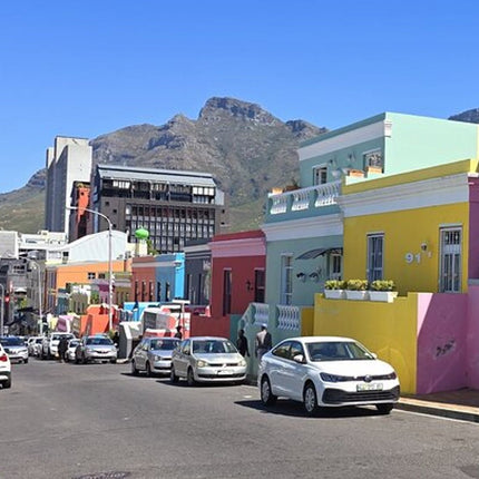 Cape Town Explorer's Delight: Culinary Walking Tour & Culture